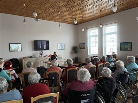 NÁVRAT  DO  60. LET